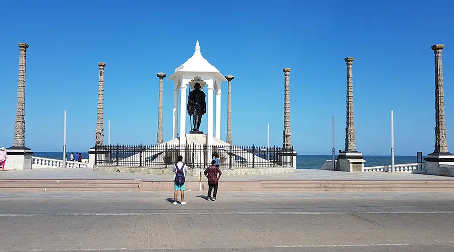 Mahatma Gandhi Statue